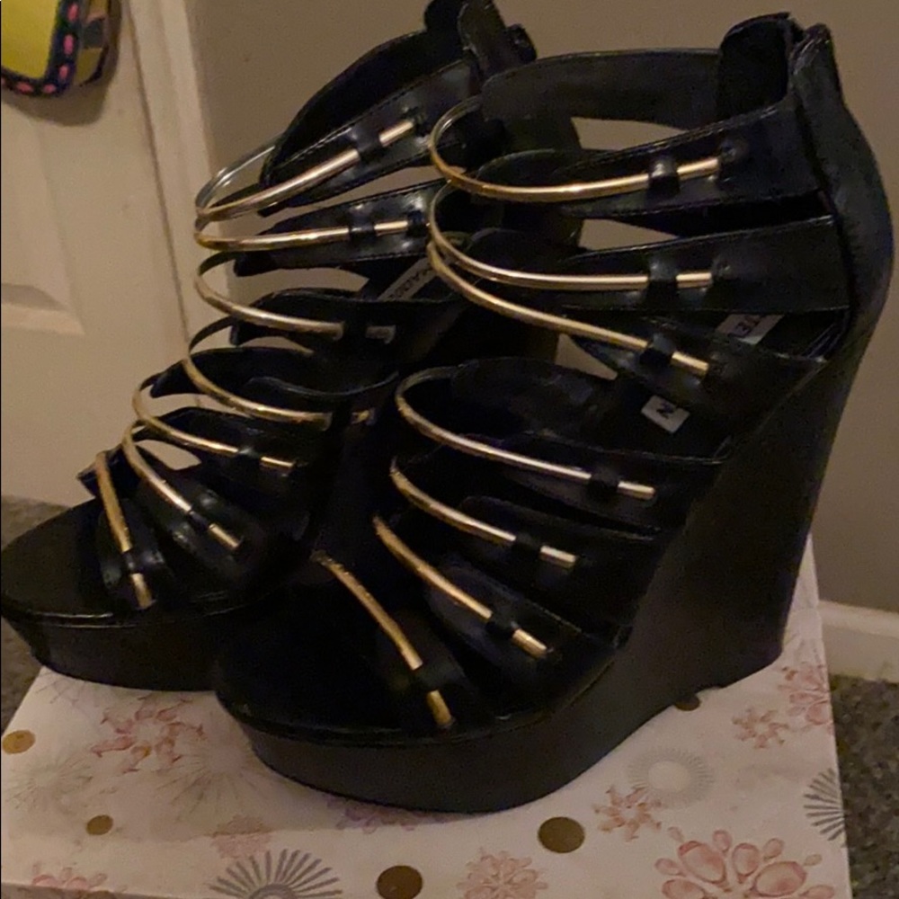 Steve Madden Wedges